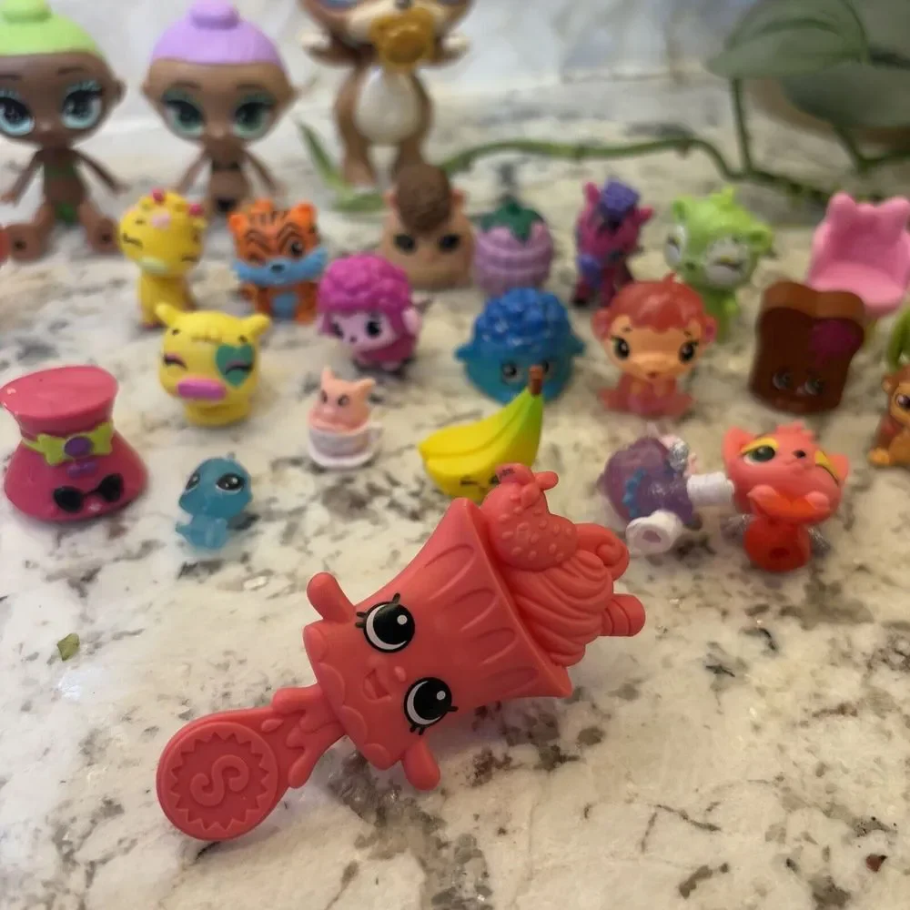 Littlest Pet Shop Lot Shopkins‎ Hatchimals Mini Blume Girl Toy Figures Lot Of 40